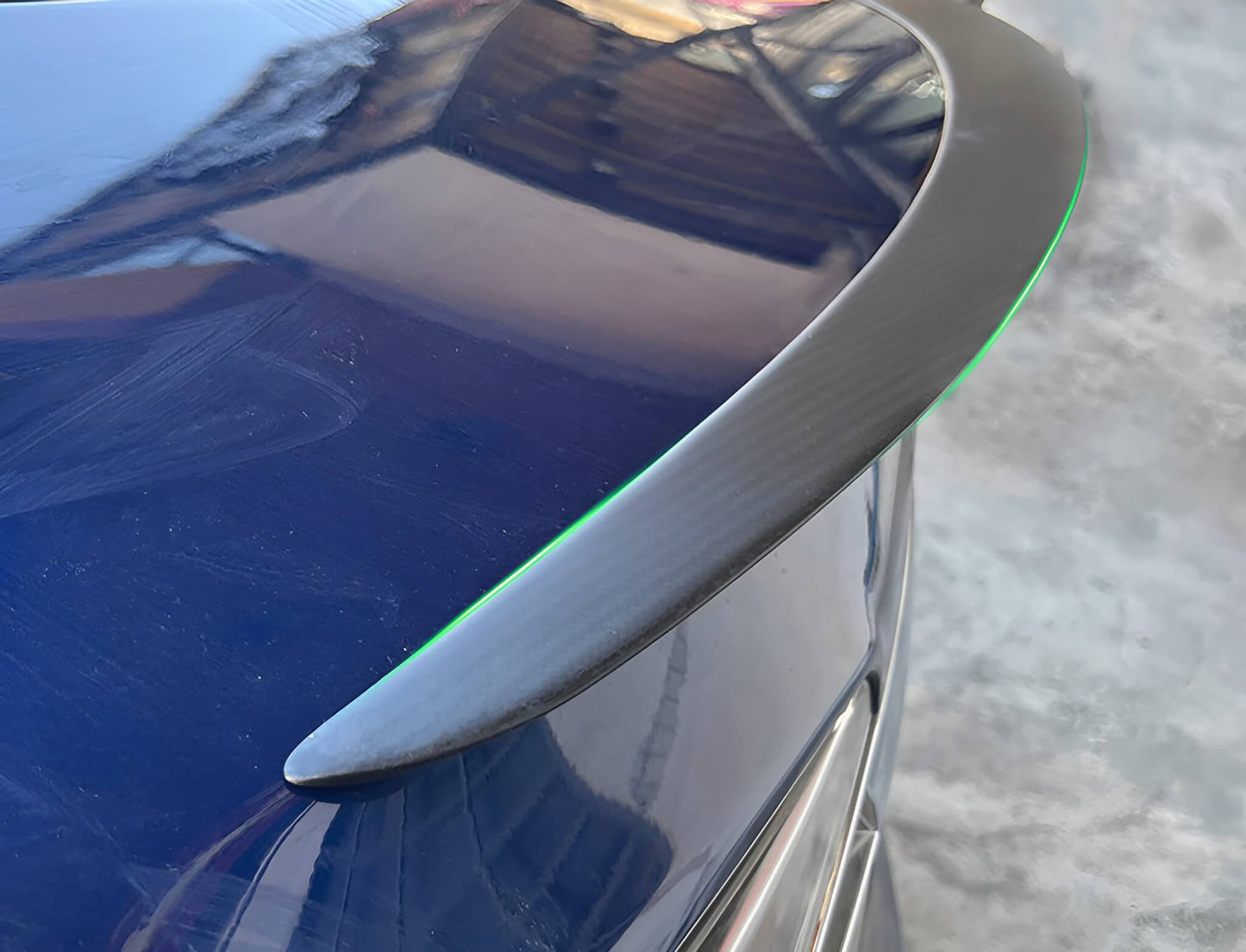 Tesla model S carbon fiber rear trunk spoiler 